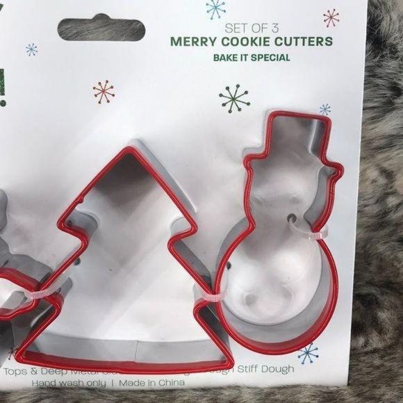 Very Merry Christmas‎ Cookie Cutters - Picture 3 of 5